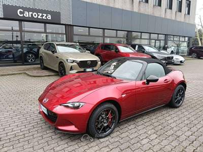 Mazda MX-5 MX-5 Soft Top 1.5 Homura Driver Assistance Rosso usata Liscate