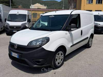 Fiat Doblò 1.6mjt 105cv FURGONE Bianco usata Salerno