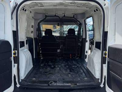 Fiat Doblò 1.6mjt 105cv FURGONE Bianco usata Salerno