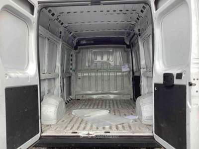 Fiat Ducato 2.2hdi 120cv L2H2 FURGONE Bianco usata Salerno