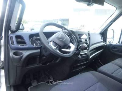 Iveco Daily 60C18 3.0hpi FRIGO FRC -20 GRADI Bianco usata Salerno