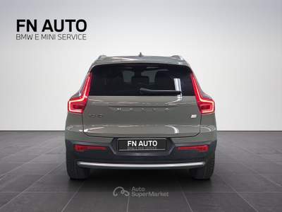 Volvo XC40 Recharge Plug-in Hybrid automatico Core Verde usata Torino