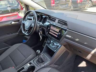 Volkswagen Touran 1.6 TDI 115 CV SCR Comfortline 7 Posti Nero usata Rivignano Teor