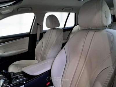BMW Serie 5 520d 520 d 48V xDrive Touring Luxury Nero usata Rivignano Teor