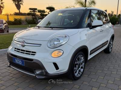 Fiat 500L 1.6MJT 120CV TREKKING NAVI PELLE CAMERA Bianco usata Mesagne