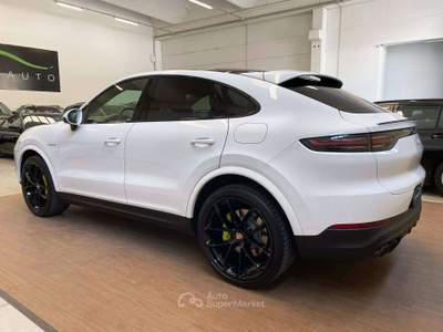 Porsche Cayenne Coupe 3.0 e-hybrid tiptronic FULL OPTIONAL TUTTA TAGLIANDATA CL 22'' TURBO GT RIVISIONATO CAMBIO E DIFFERENZIALE PERFETTA Bianco usata Botticino