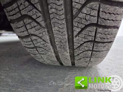 Mercedes-Benz Classe C BlueEFFICIENCY Elegance GARANZIA Grigio usata Seregno