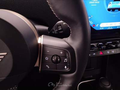 MINI Clubman 1.5 C Favoured Auto Bianco usata Lucca