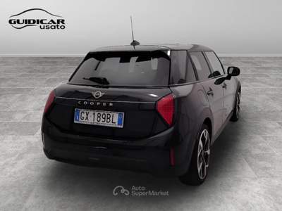 MINI Clubman 1.5 C Favoured Auto Bianco usata Lucca