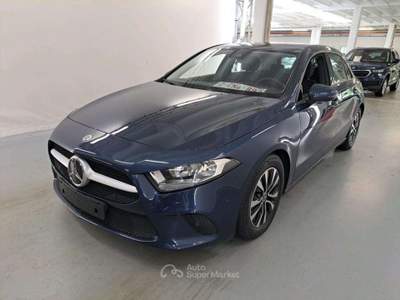 Mercedes-Benz Classe A MERCEDES-BENZ A 180D 116CV 6M. BUSINESS SOLUTION ( Blu/Azzurro usata Salerno