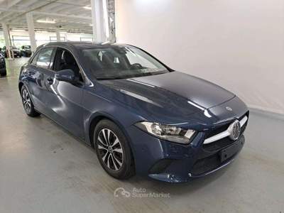 Mercedes-Benz Classe A MERCEDES-BENZ A 180D 116CV 6M. BUSINESS SOLUTION ( Blu/Azzurro usata Salerno