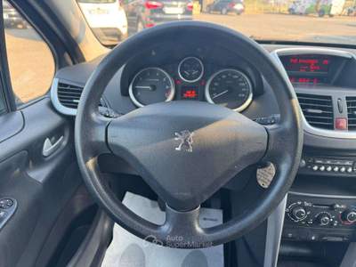 Peugeot 207 207 1.4 BENZ 8V 75CV 5 PORTE 2012 Nero usata Latina