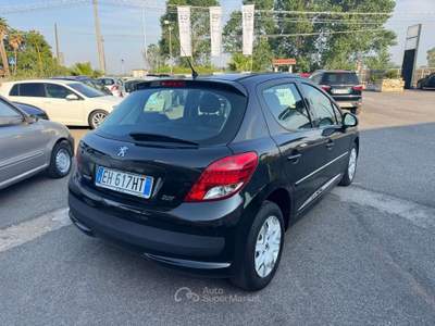 Peugeot 207 207 1.4 BENZ 8V 75CV 5 PORTE 2012 Nero usata Latina