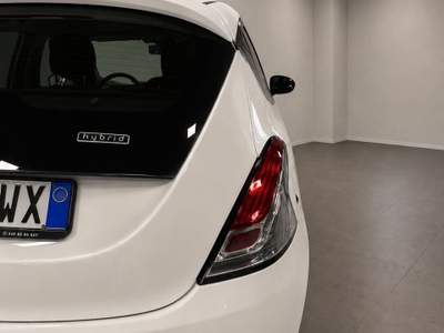 Lancia Ypsilon 5 porte S&S Hybrid Ecochic Gold Bianco usata ROVIGO