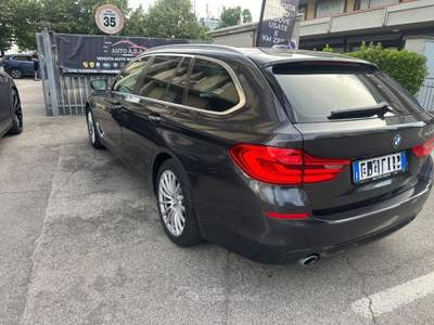 BMW Serie 5 520d 520 520d Touring Msport Grigio usata Prato