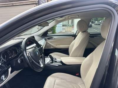BMW Serie 5 520d 520 520d Touring Msport Grigio usata Prato
