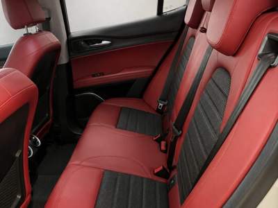 Alfa Romeo Stelvio AT8 Q4 Sport Edition Bianco usata ROVIGO