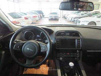Jaguar F-Pace PRESTIGE 2.0 D 180 CV 6mt 77000 km Bianco usata Bagnaria Arsa