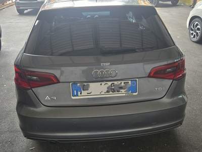 Audi A3 clean diesel S tronic Admired Grigio usata Atripalda
