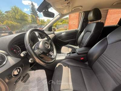 Mercedes-Benz Classe B B 180 CDI Automatic Business Bianco usata Perugia