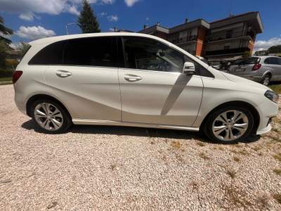 Mercedes-Benz Classe B B 180 CDI Automatic Business Bianco usata Perugia