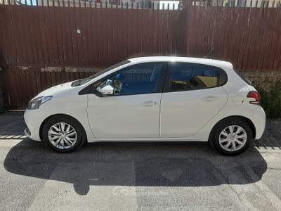 Peugeot 208 5 porte Allure Bianco usata Napoli