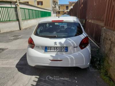 Peugeot 208 5 porte Allure Bianco usata Napoli