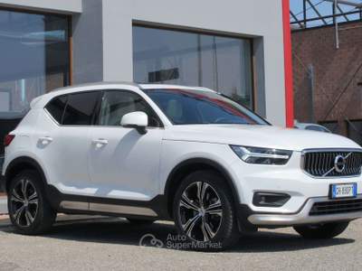 Volvo XC40 2.0 b4 Inscription awd auto Bianco usata Bologna
