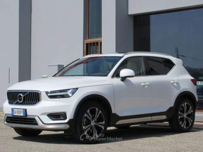 Volvo XC40 2.0 b4 Inscription awd auto Bianco usata Bologna