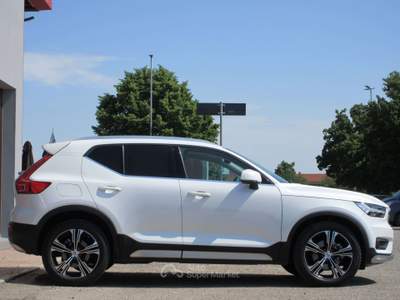 Volvo XC40 2.0 b4 Inscription awd auto Bianco usata Bologna