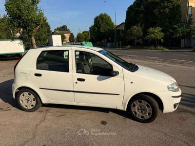 Fiat Punto Punto II 2003 5p 1.2 natural power Bianco usata Crevalcore