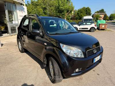 Daihatsu Terios Terios 2006 1.5 SX, CLIMA, 4X4 BLOCCO DIFFERENZIALE Nero usata Crevalcore