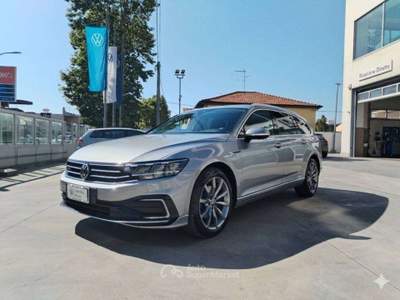 Volkswagen Passat 1.4 phev GTE dsg Grigio usata Francavilla al Mare