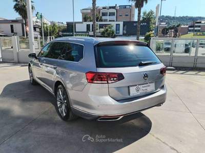 Volkswagen Passat 1.4 phev GTE dsg Grigio usata Francavilla al Mare