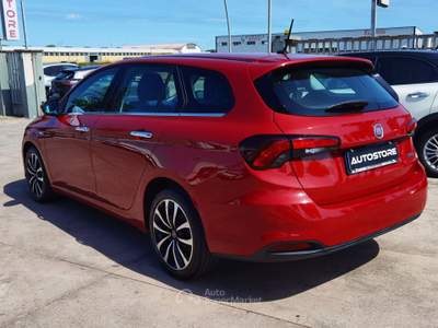 Fiat Tipo Mjt SW LOUNGE Rosso usata Galatina