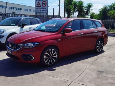 Fiat Tipo Mjt SW LOUNGE Rosso usata Galatina