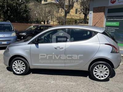 Lancia Ypsilon LANCIA Ypsilon 0.9 TwinAir 85 CV 5 porte Metano Ecochic Gold Grigio usata Foligno