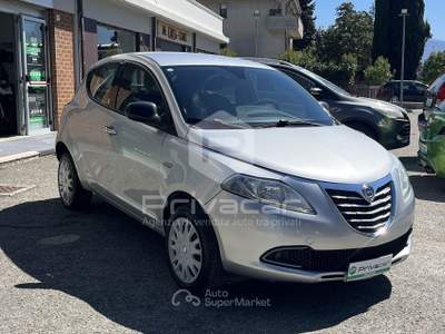 Lancia Ypsilon LANCIA Ypsilon 0.9 TwinAir 85 CV 5 porte Metano Ecochic Gold Grigio usata Foligno