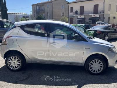 Lancia Ypsilon LANCIA Ypsilon 0.9 TwinAir 85 CV 5 porte Metano Ecochic Gold Grigio usata Foligno