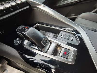 Peugeot 3008 HDi EAT8 Allure*GARANZIA24MESI Nero usata Galatina