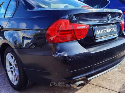 BMW Serie 3 320d 320d Aut. xDrive Attiva Nero usata Galatina