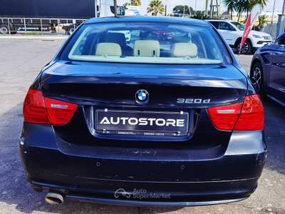 BMW Serie 3 320d 320d Aut. xDrive Attiva Nero usata Galatina