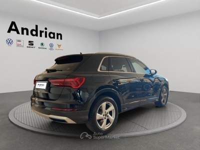 Audi Q3 2.0 35 TDI S Tronic Business Advanced Nero usata San Martino Buon Albergo