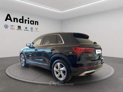 Audi Q3 2.0 35 TDI S Tronic Business Advanced Nero usata San Martino Buon Albergo