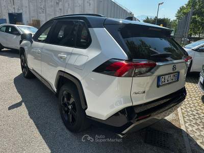 Toyota RAV4 2.5 HV 222v E-CVT Style 4WD Bianco usata Trento