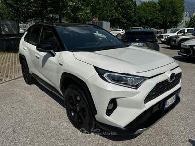 Toyota RAV4 2.5 HV 222v E-CVT Style 4WD Bianco usata Trento