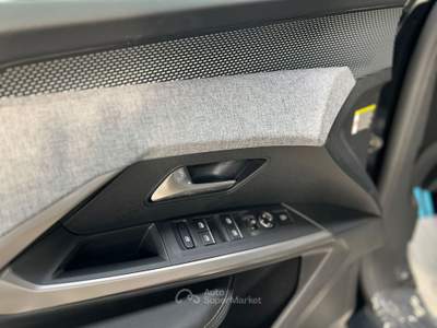 Peugeot 3008 Hybrid 145 GT e-DCS 6 Nero usata Palermo
