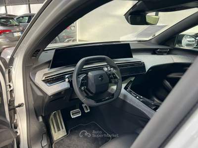 Peugeot 3008 Hybrid 145 GT e-DCS 6 Bianco usata Palermo