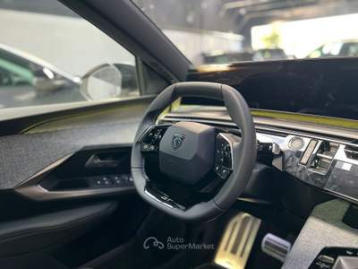 Peugeot 3008 Hybrid 145 GT e-DCS 6 Bianco usata Palermo