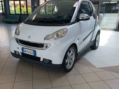 Smart ForTwo Fortwo 1.0 Passion 71cv Bianco usata Giaveno